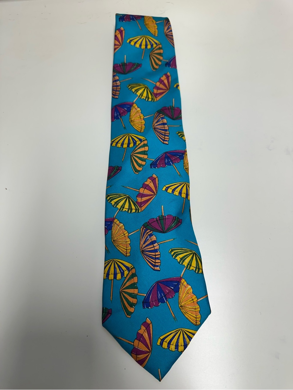 Kenneth Gordon Italian Silk Hand-Sewed Necktie Hand Printed Beach Umbrellas
